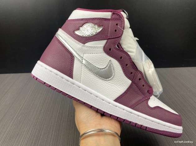 Jordan High OG Bordeaux 555088-611 1 Air 1030